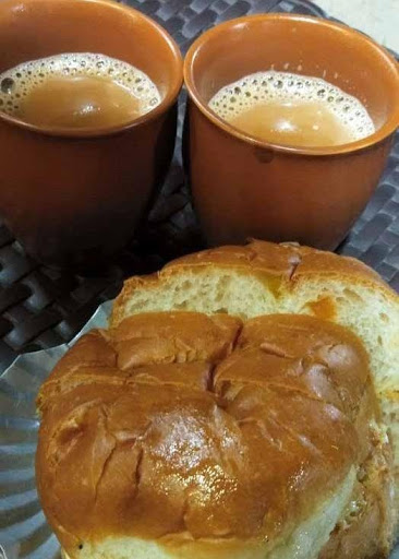 Chai-and-maska-bun