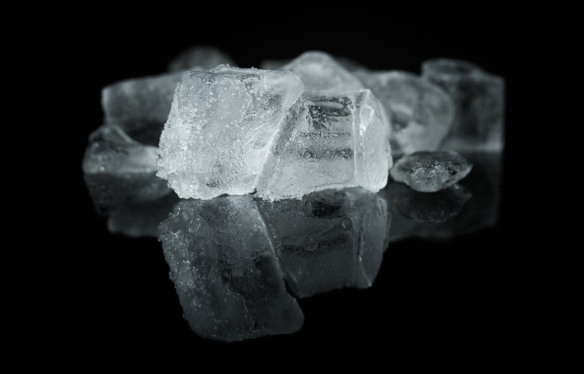 Benefits of ice on skin